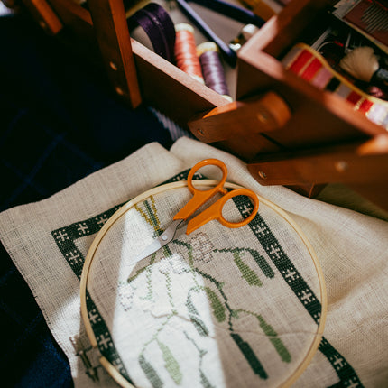 Fiskars | Scissors | Classic Embroidery Curved 10cm