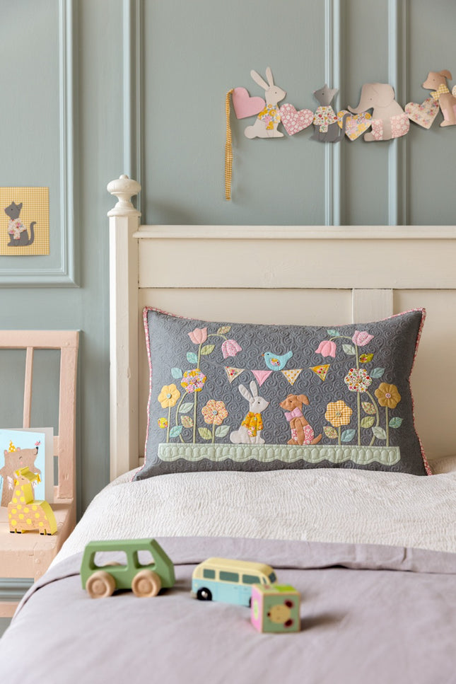 Tilda | Small Flowerfield Pillow Kit | PRE ORDER APRIL