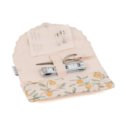 Fold-Over Scalloped Edge Sewing Kit | Hobby Gift / William Morris | Lemons - TK06\601