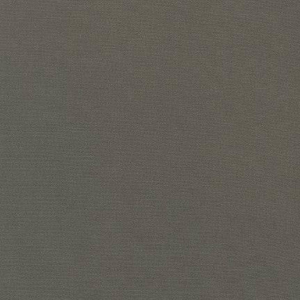 H18 | Robert Kaufman - KONA Cotton Solid - 1844 Grizzly | 26cm end of bolt - K1844R