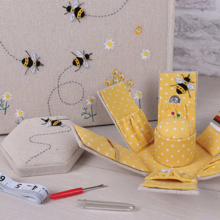 Hobby Gift | Victorian Sewing Kit | Bee - SCHA\347
