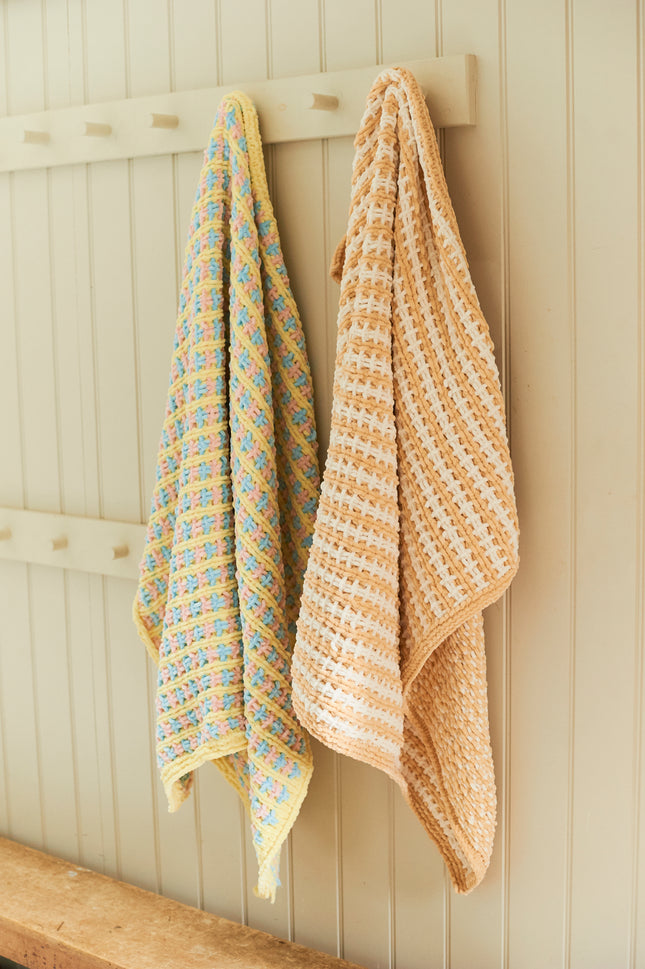 10247 Baby Blanket | Knitted Pattern | Chunky