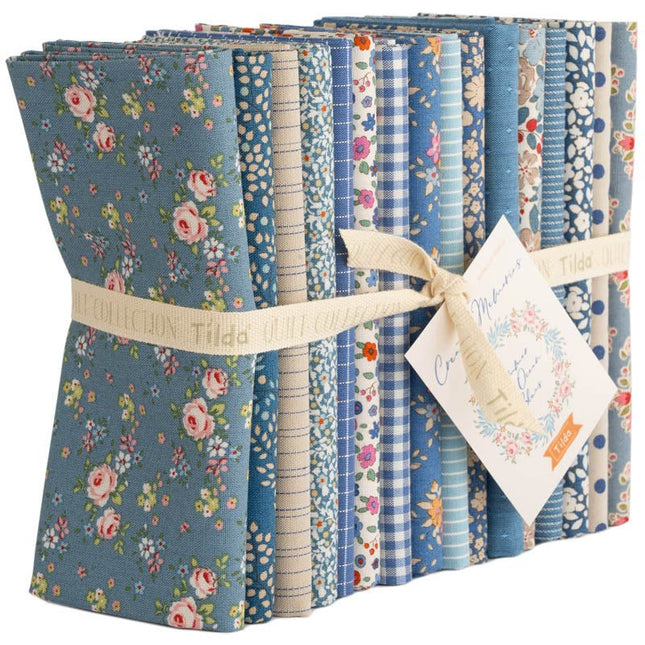 Tilda Creating Memories Fabric | Fat Quarter Pack | Winter (16) - 300207