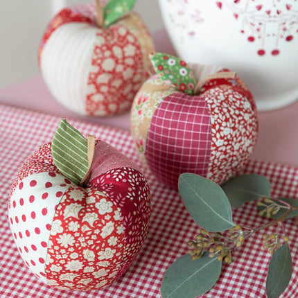 Tilda Creating Memories | Stuffed Apple Kit -