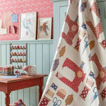 Tilda Sanctuary | Make do and Mend Quilt Kit | Putty White | Pre Order October - 