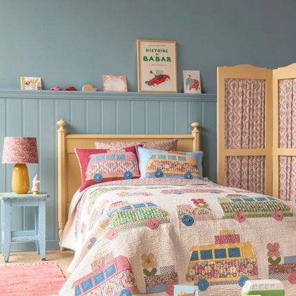 Tilda Wallflower | Campervan Quilt Kit | Putty White PRE ORDER JUNE - 