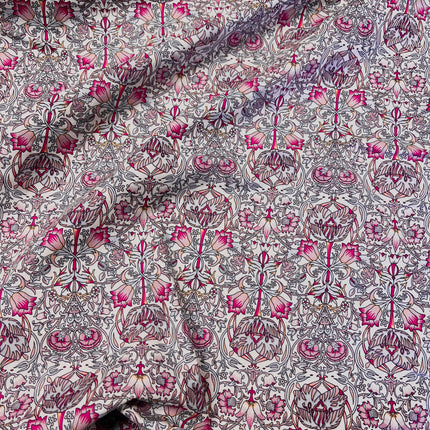 William Morris | Cotton Lawn | Pink - Hollies Haberdashery UK